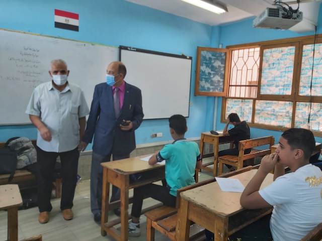 عربي ثانية ثانوي بلامشاكل والغياب اقل من ١% 