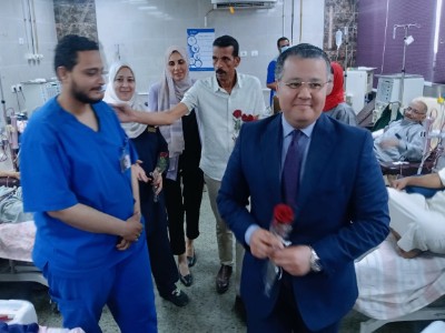 الدكتور عمرو الدخاخني المدير التنفيذي لمستشفيات جامعة بنها