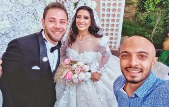 الصور الاولى لعقد قران محمد على رزق ومصممة الازياء نورين ماهر