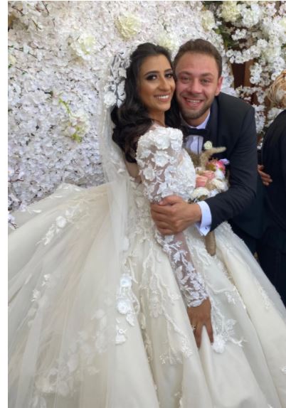 الصور الاولى لعقد قران محمد على رزق ومصممة الازياء نورين ماهر