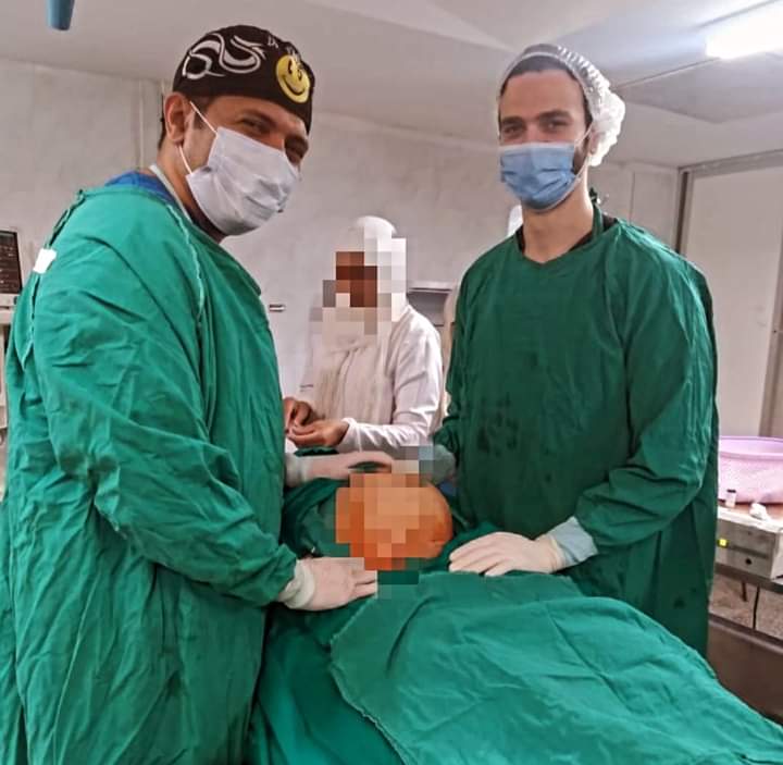 مستشفى صحة المرأة تنجح في إجراء عملية ولادة قيصرية دقيقة لتوأم ملتصق 