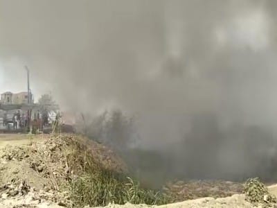 السيطرة على حريق هائل بمخزن بلاستيك في الخانكة دون خسائر بشرية