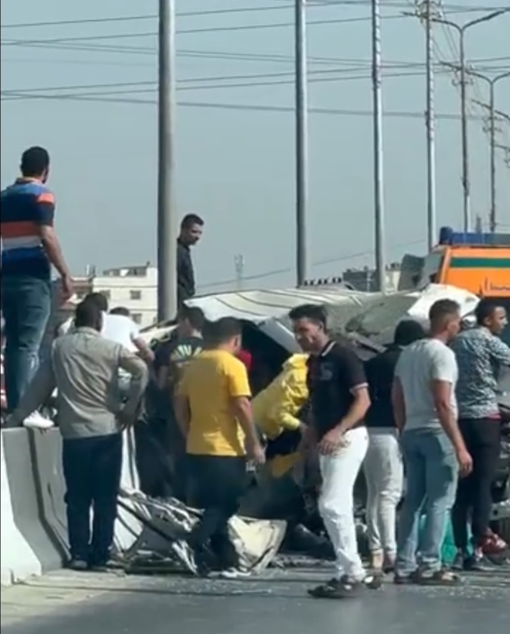 مصرع 3 أشخاص وإصابة ١١ آخرين فى تصادم  مروع  بالشرقية