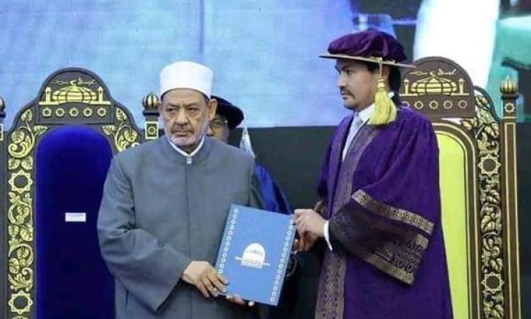 مفتي روسيا يهنئ شيخ الأزهر .. أفضل شخصية إسلامية في العالم