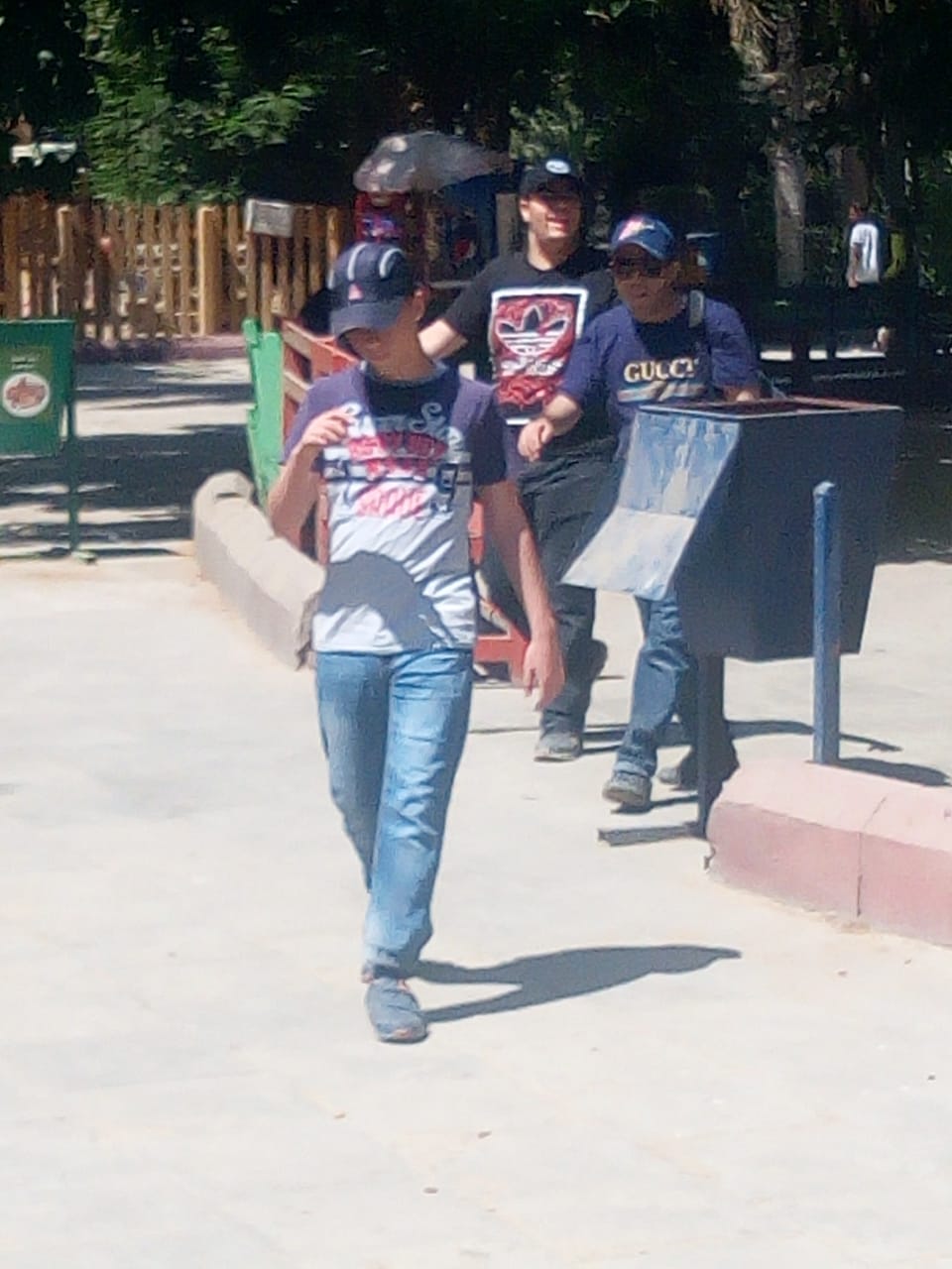 المواطنون يقضون إجازة عيد الأضحى المبارك في حديقة الأسماك بالزمالك 