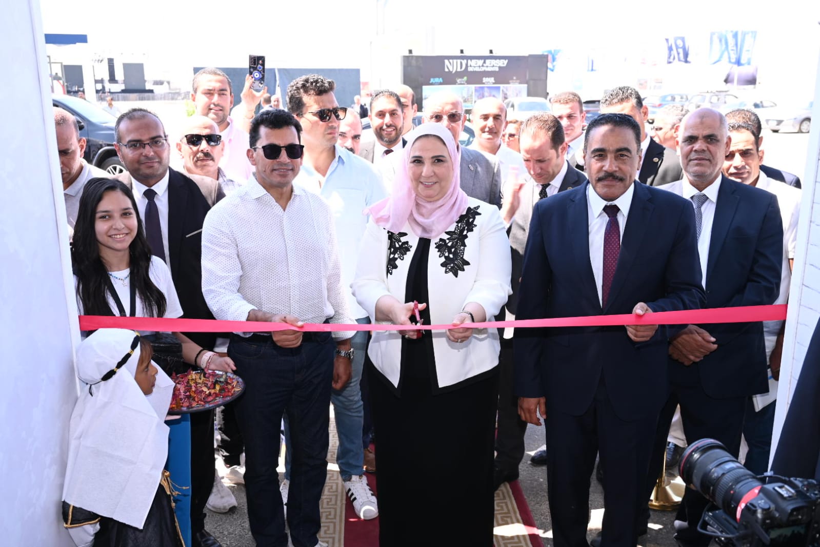  القباج وصبحى وشعيب يفتتحون  معرض 