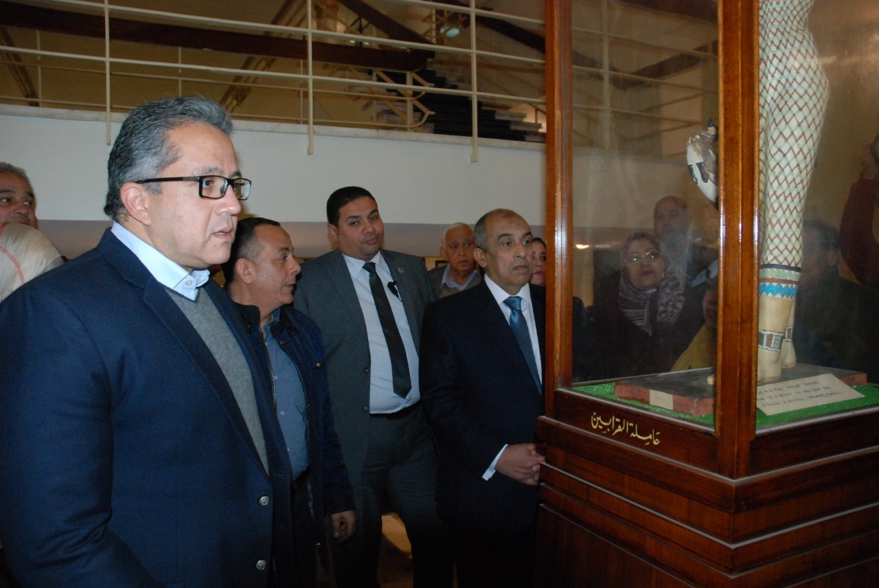 وزيرا الزراعة والآثار يتفقدان المتحف الزراعي بالدقي