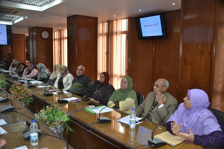 محافظ السويس يلتقى باللجنة العامة لحماية الطفل