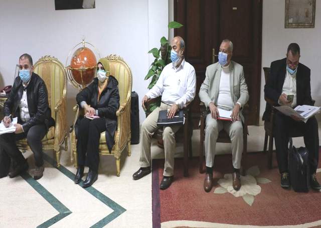 فودة يعقد لقاءاً موسعاً فى إطار المتابعة الاسبوعية للمشروعات الجارية بجنوب سيناء 