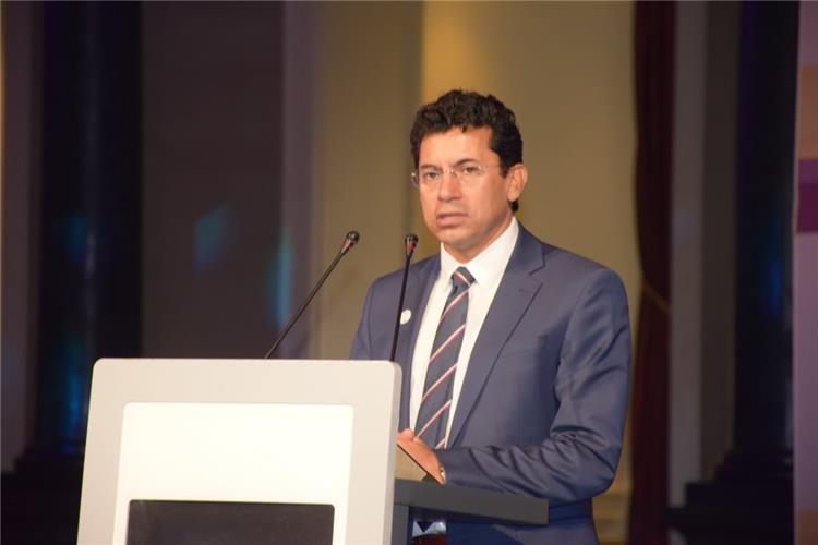 الدكتور أشرف صبحي 