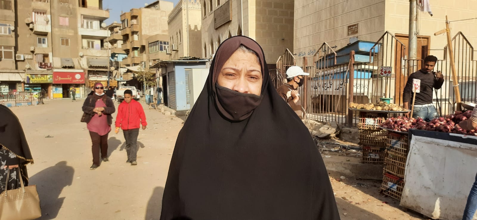 أمن السويس يحرر شارعي يحيى والفلانك بعد احتلال الباعة الجائلين لها لعشرات السنوات