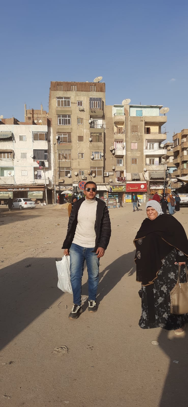 أمن السويس يحرر شارعي يحيى والفلانك بعد احتلال الباعة الجائلين لها لعشرات السنوات