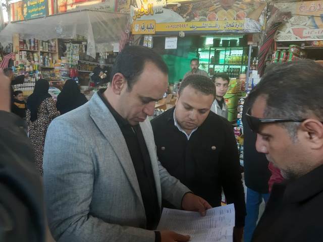 تحذير شديد من رئيس جهاز الشروق لأصحاب منافذ السلع.. بالصور