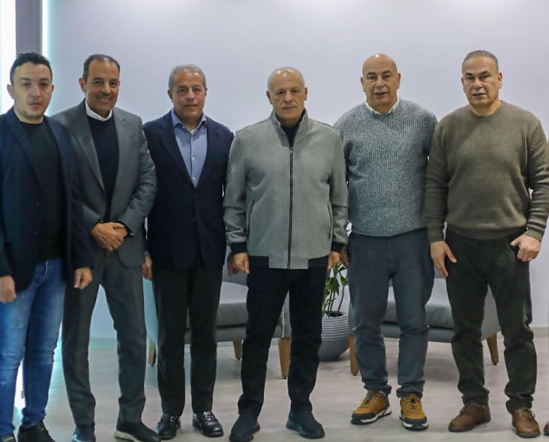  أبو ريدة يجتمع مع التوأم حسام وابراهيم حسن