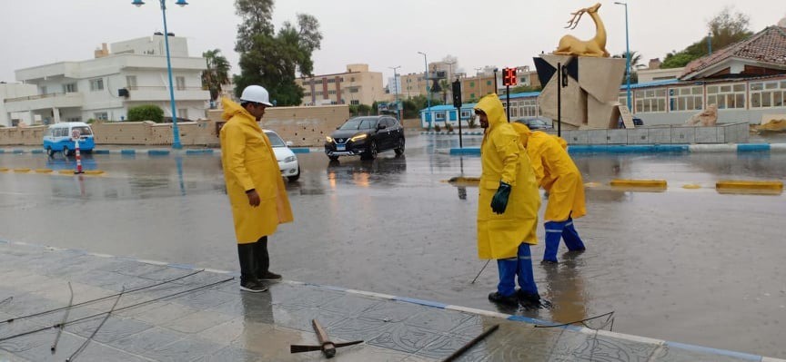 امطار تحاصر محافظة مطروح