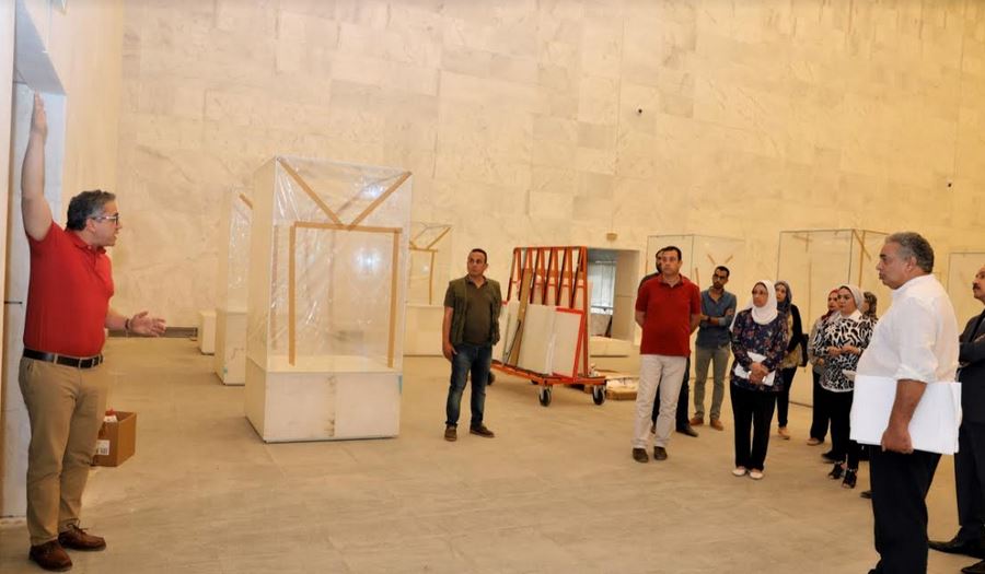  وزير الآثار يجتمع بلجنة سيناريو العرض المتحفي للمتحف القومي للحضارة قبل افتتاحه