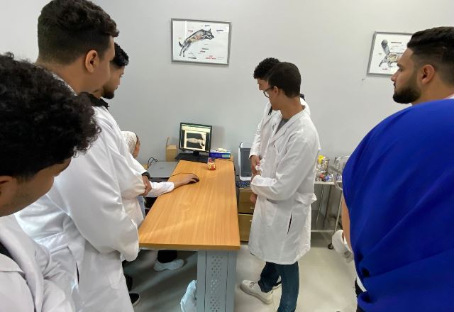 الطب البيطرى بجامعة بدر تنظم ورشة عمل للطلاب بمستشفى الحيوانات.. صور