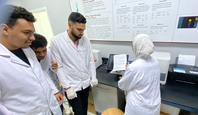الطب البيطرى بجامعة بدر تنظم ورشة عمل للطلاب بمستشفى الحيوانات.. صور