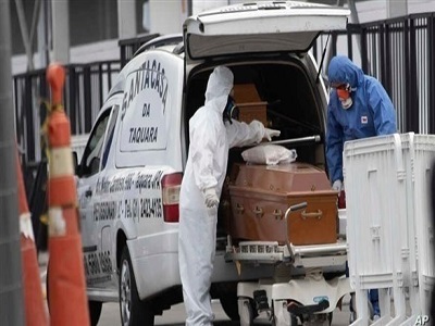 مستشفيات جامعة عين شمس تنجح في إجراء جراحة دقيقة ونادرة لفصل تؤام ملتصق