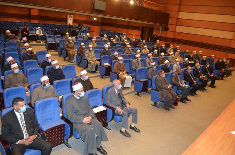 نقف بقوة خلف قواتنا المسلحة في مواجهة الإرهاب.. أولوية خاصة لأئمة شمال سيناء والمناطق الحدودية 