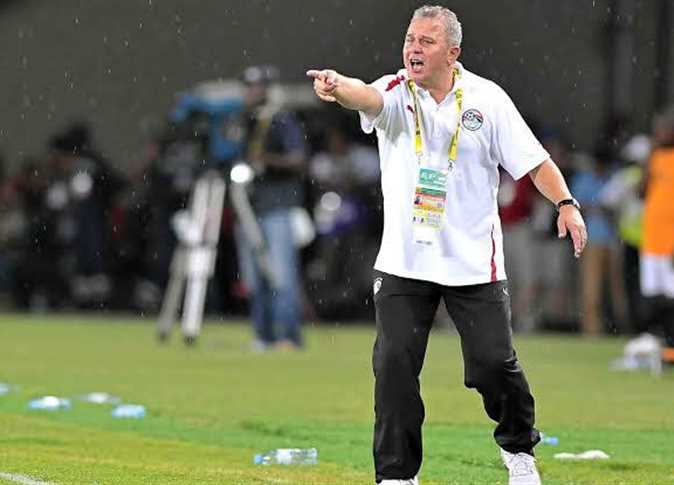 الكابتن شوقي غريب