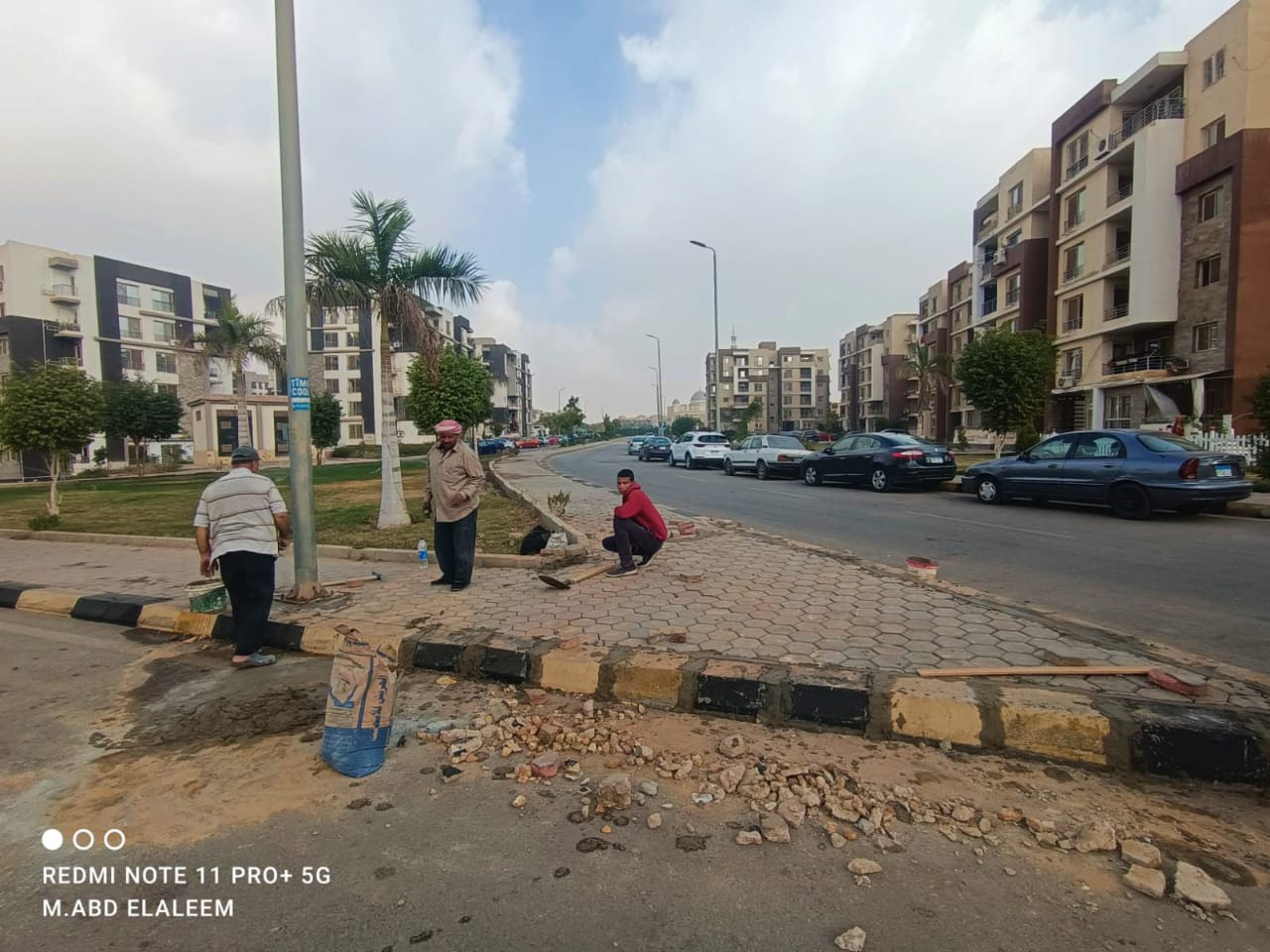 رئيس جهاز مدينة العبور يحذر المسئولين المتقاعسين من الأداء السيء   