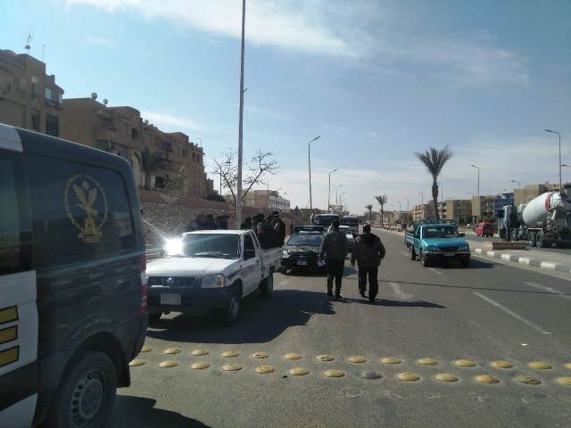 جهاز الشروق يشن حملة إشغالات بالتعاون مع الشرطة.. بالصور 
