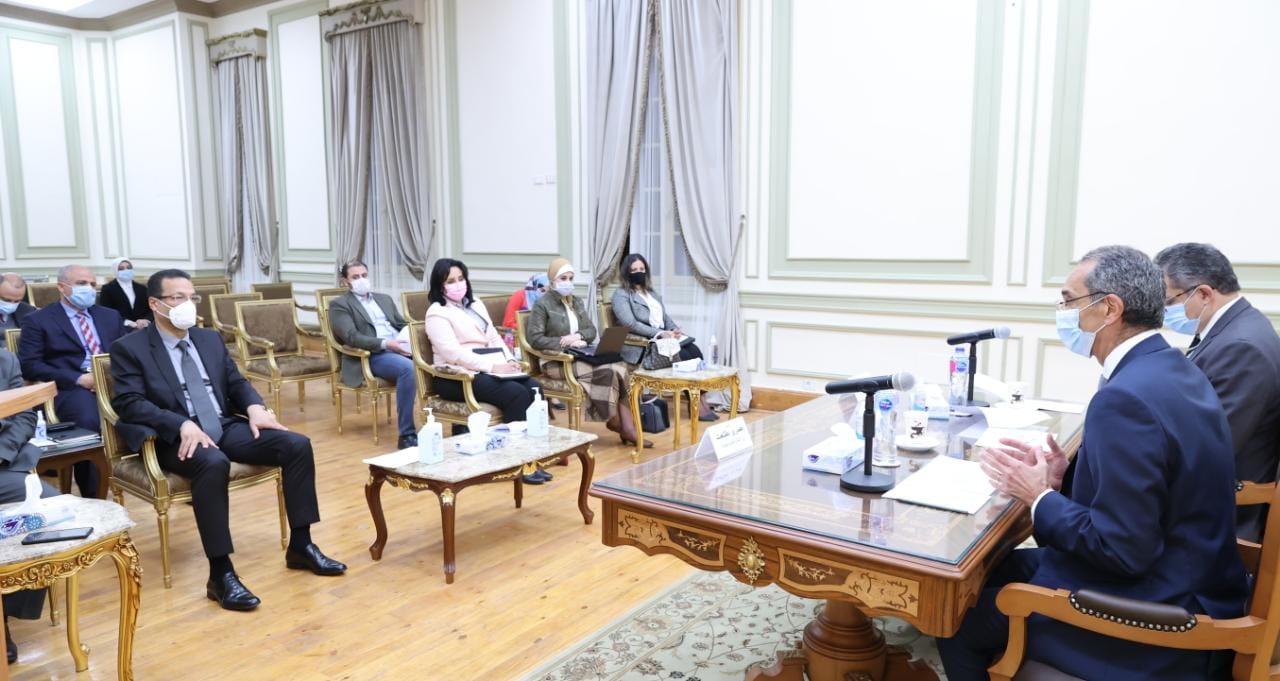 وزيرا السياحة  والاتصالات يتفقان على إنشاء تطبيق على الهاتف المحمول (موبايل ابليكيشن) لتقديم الخدمات للسائحين