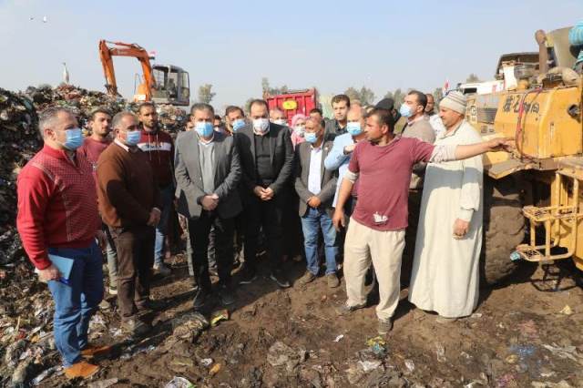 محافـظ المنوفية يتفقد بدء أعمال رفع مقلب طوخ طنبشا ببركة السبع ويؤكد خطة زمنية للانتهاء من المقالب وتطويرها