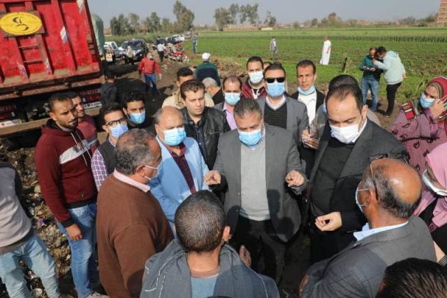 محافـظ المنوفية يتفقد بدء أعمال رفع مقلب طوخ طنبشا ببركة السبع ويؤكد خطة زمنية للانتهاء من المقالب وتطويرها