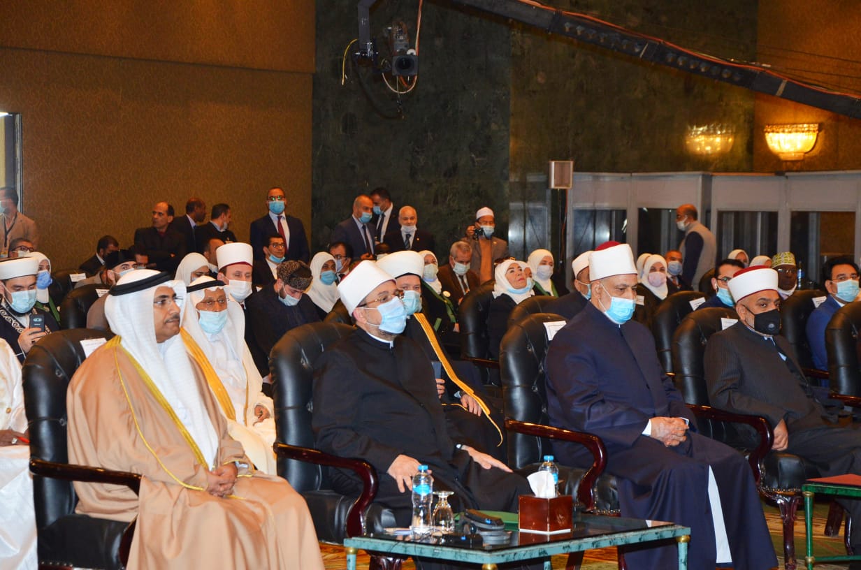 الحوار طريق الإنسانية نحو السلام والرخاء.. والتصادم ثمرة الإرهاب والتطرف