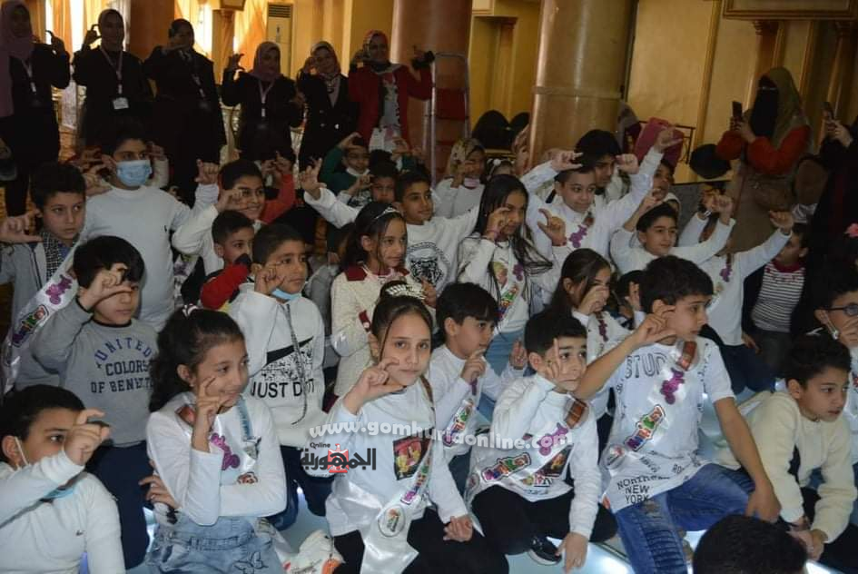 تخرج اول دفعه من دارسي منهج Math Key من ذوى الاحتياجات الخاصة والمكفوفين والصم