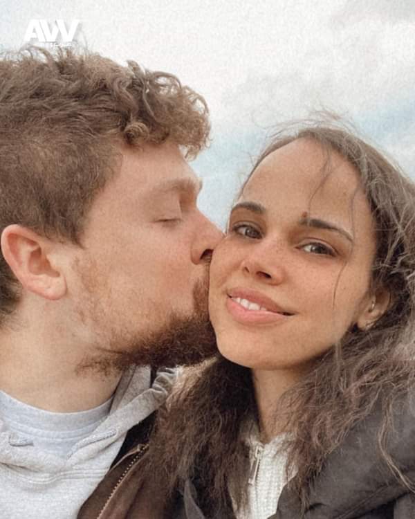 بقلب على وجهها .. نورعمرو دياب تثير الجدل وتحصد الاف المشاهدات