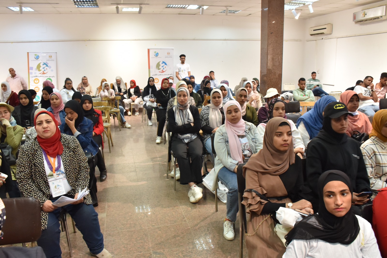 رئيس جامعة الأقصر:الزواج المبكراغتصاب مقنن واغتيال لبراءة الأطفال
