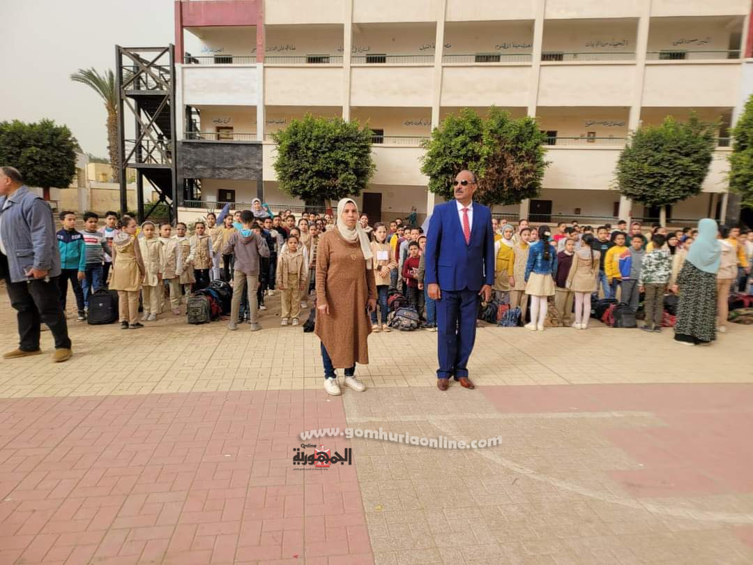 الفولي يشيد بميت خلف الإبتدائية والزخرفية
