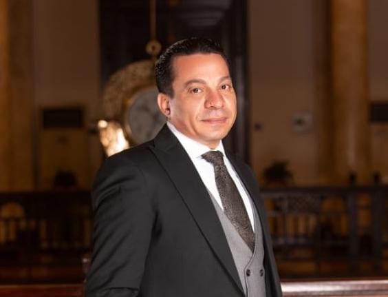 خالد عتريس عبد العزيز، رئيس القطاع القانوني لبنك مصر