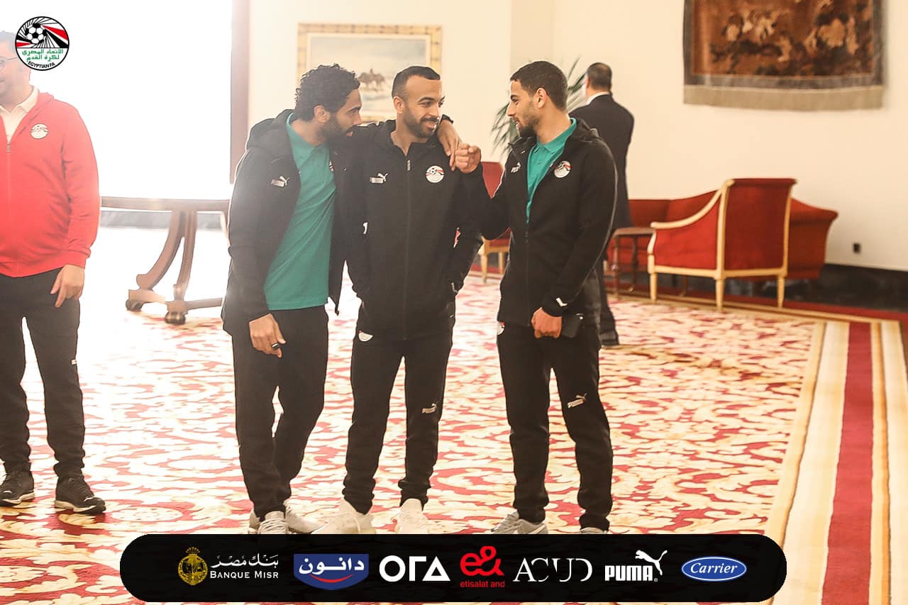 جهاز المنتخب يجتمع باللاعبين إستعداداً للدورة الودية بالقاهرة