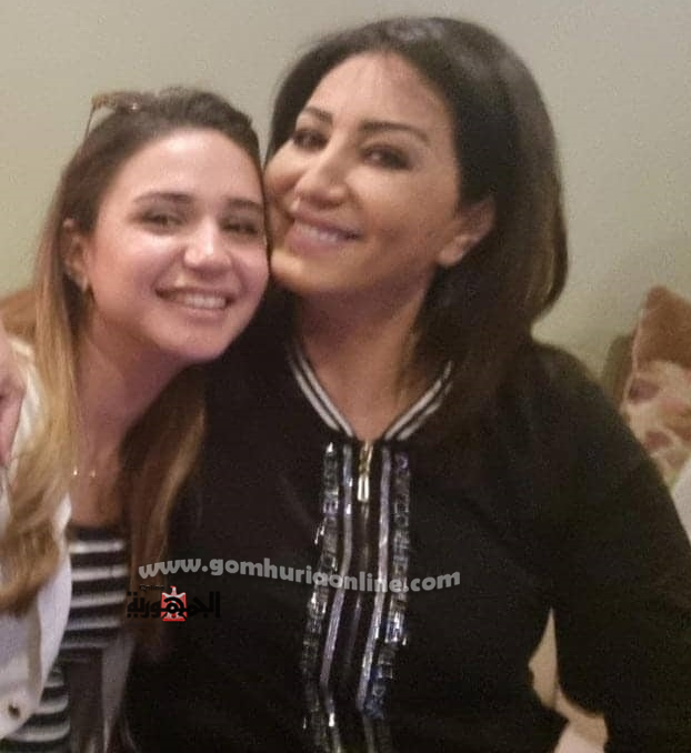 هدير الديب ووفاء عامر 