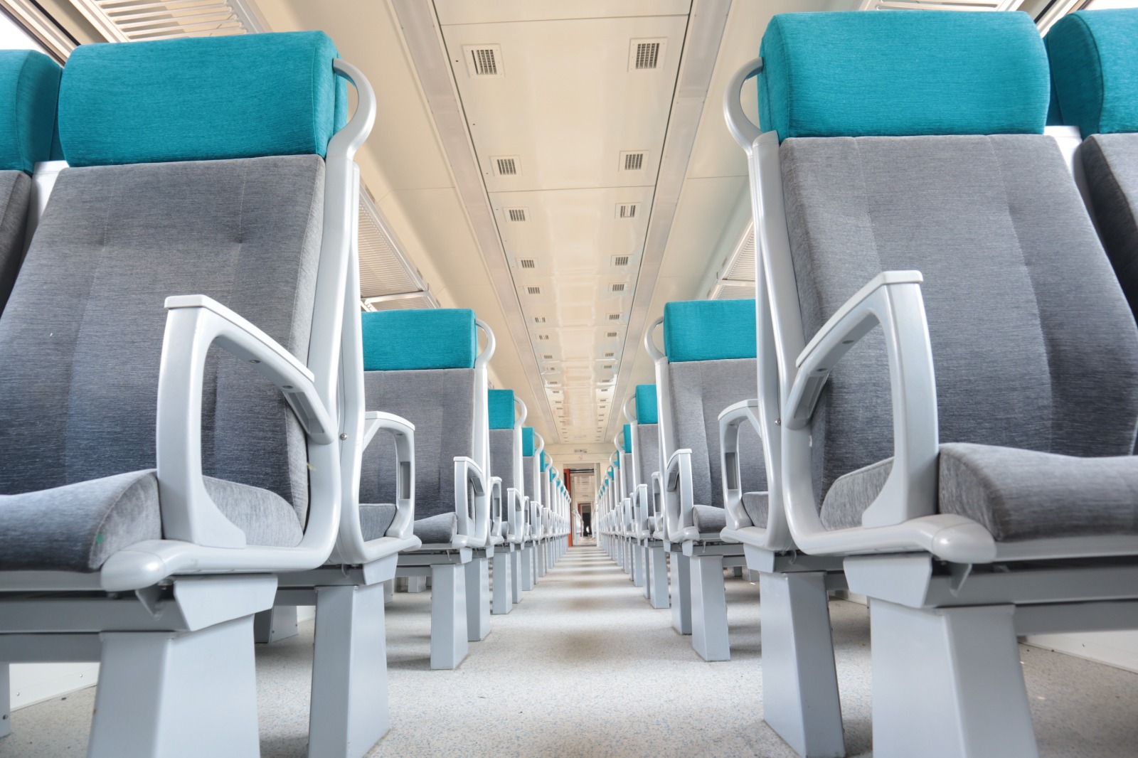 السكة الحديد: تشغيل 130 قطار إضافى خلال عيد الفطر بدءاً من الأحد 