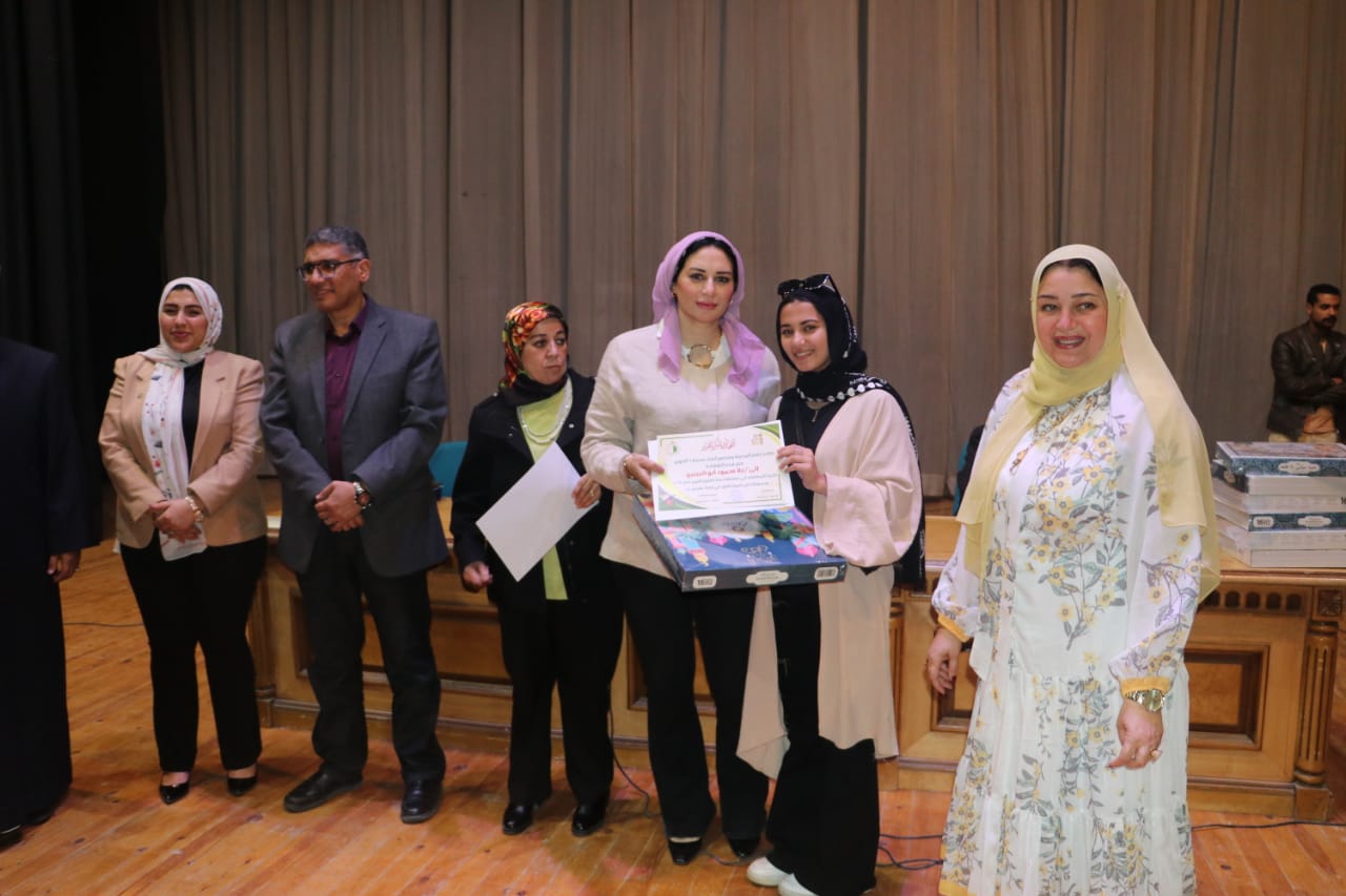 تكريم حفظة القرآن وتوزيع الجوائز في حفل دينى كبير بـ ٦ أكتوبر  