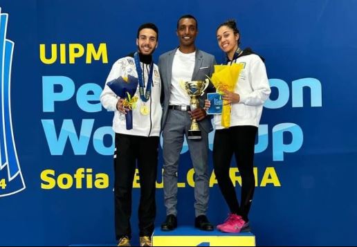 منتخب مصر للخماسى الحديث يتوج بذهبية كاس العالم للتتابع