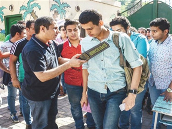 لجان امتحانات 