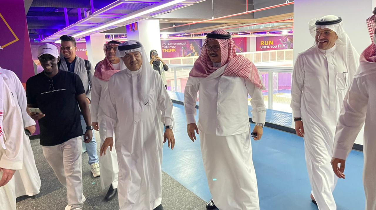 فنان العرب محمد عبدة فى زيارة جامعة الاعمال والتكنولوجيا