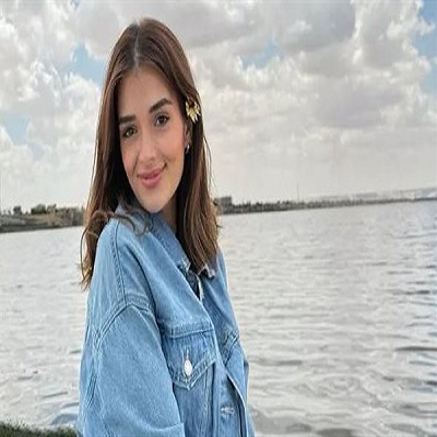 ملك أحمد زاهر 