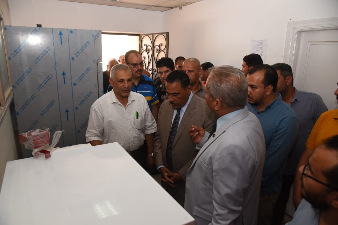 جولة ميدانية لمحافظ مطروح بالشواطئ والمستشفى العام