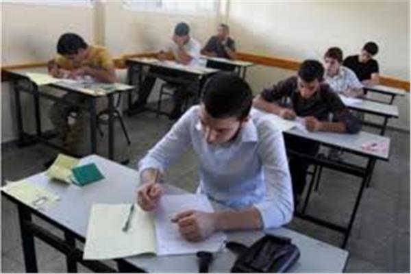 طلاب الثانوية العامة