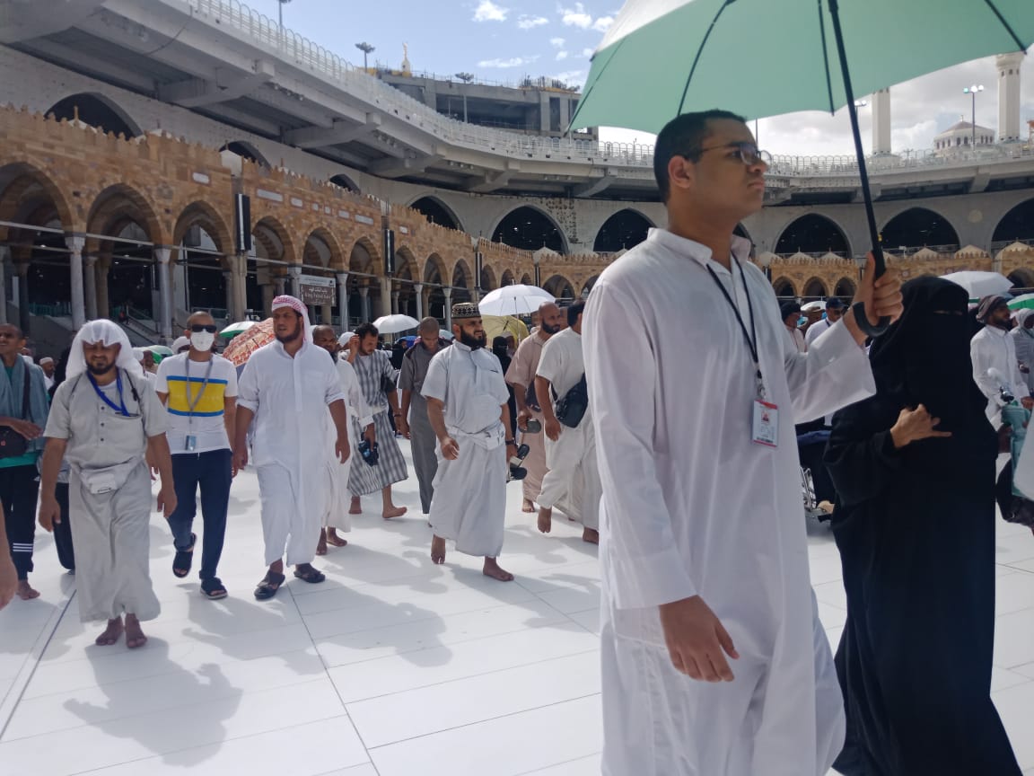 ضيوف خادم الحرمين الشريفين يغادرون منى بعد رمي الجمرات