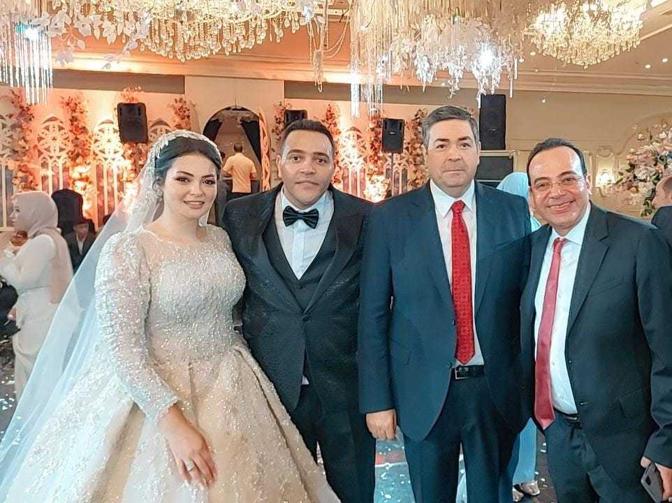ألف مبروك الزفاف السعيد