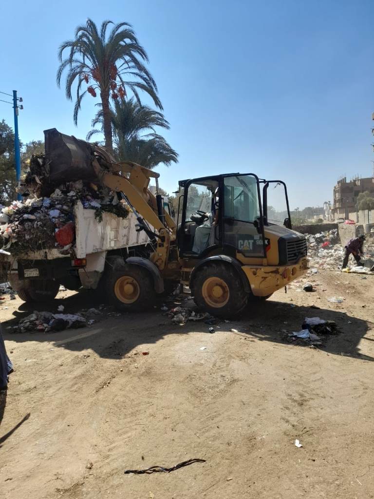 محافظ أسيوط: شن حملات نظافة ورفع المخلفات بقرى مراكز صدفا والغنايم