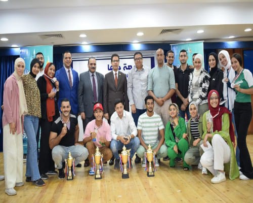 الدكتور ناصر الجيزاوي  رئيس جامعة بنها